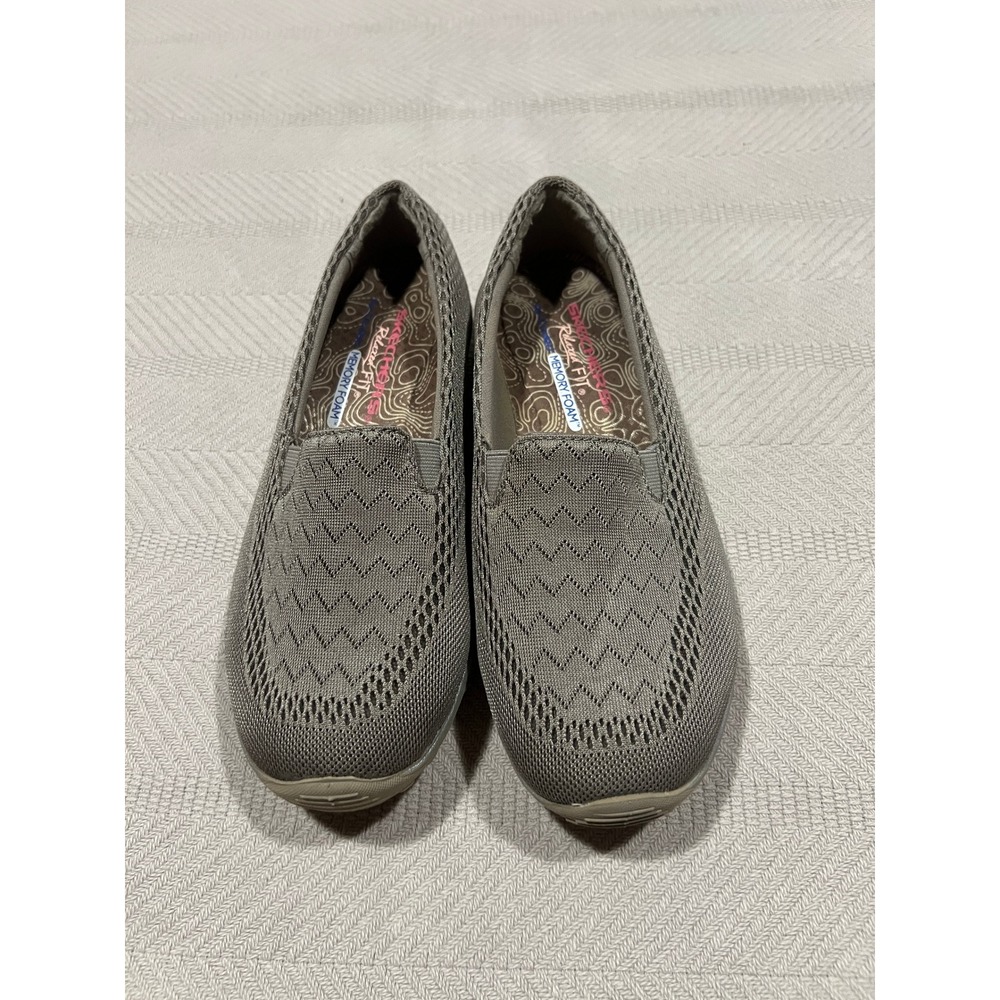 Womens 6.5 Relaxed Fit Skechers Reggae Fest Willow Dk Taupe Loafers Ballet Flat